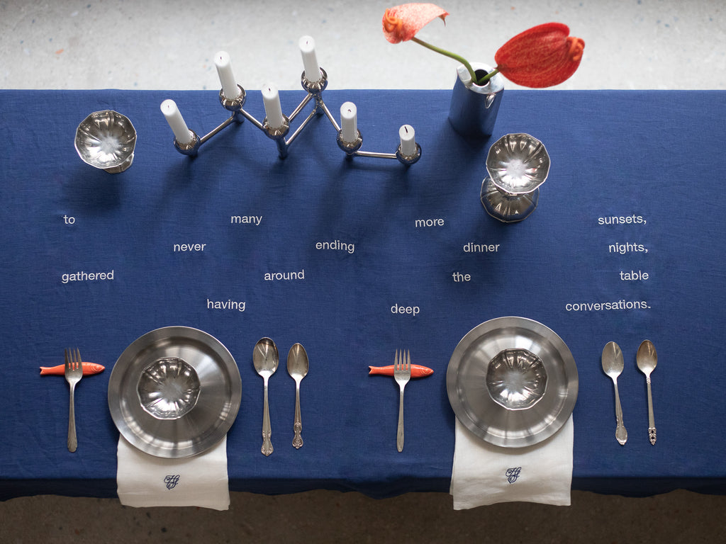 NEVER ENDING Tablecloth