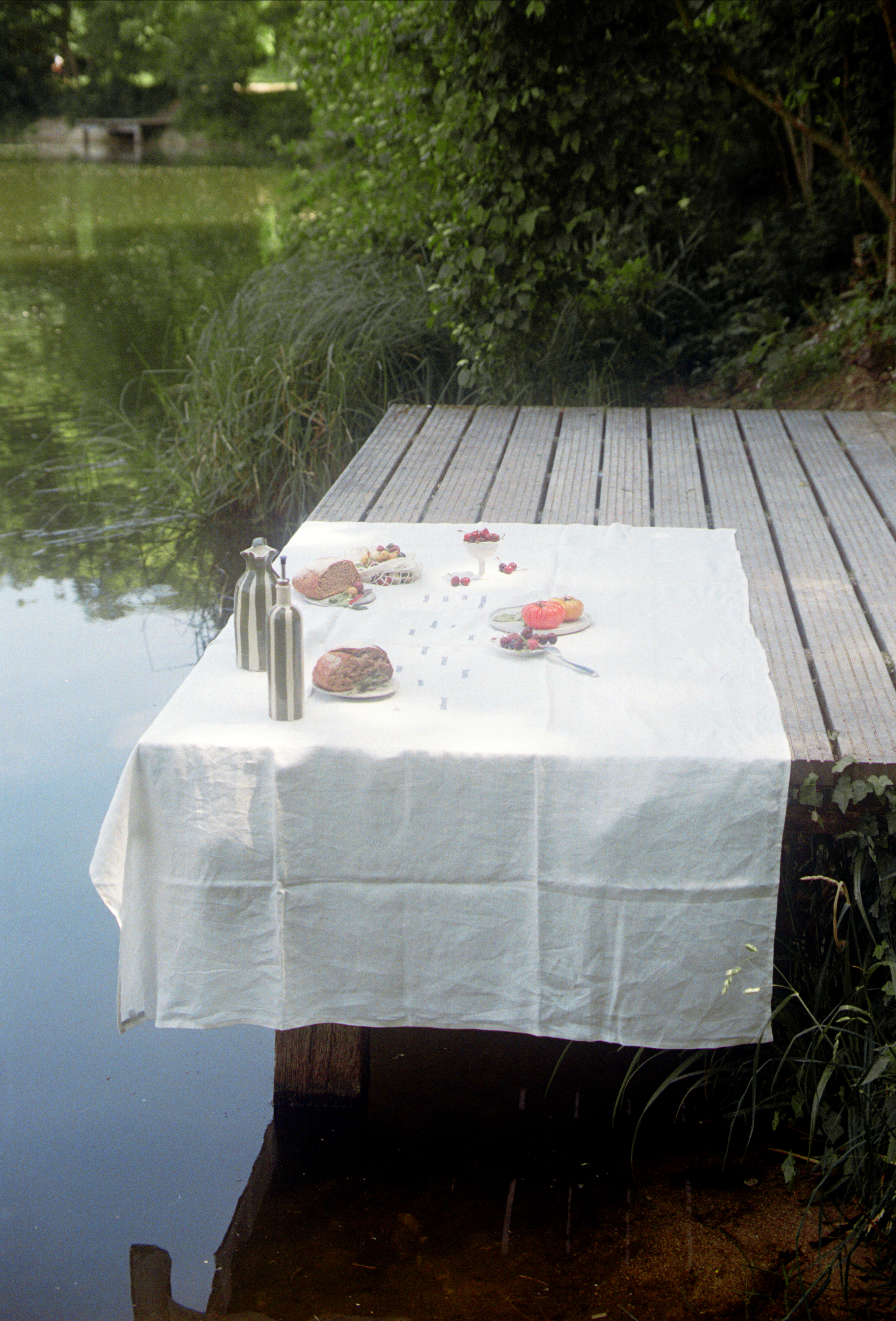 NEVER ENDING Tablecloth