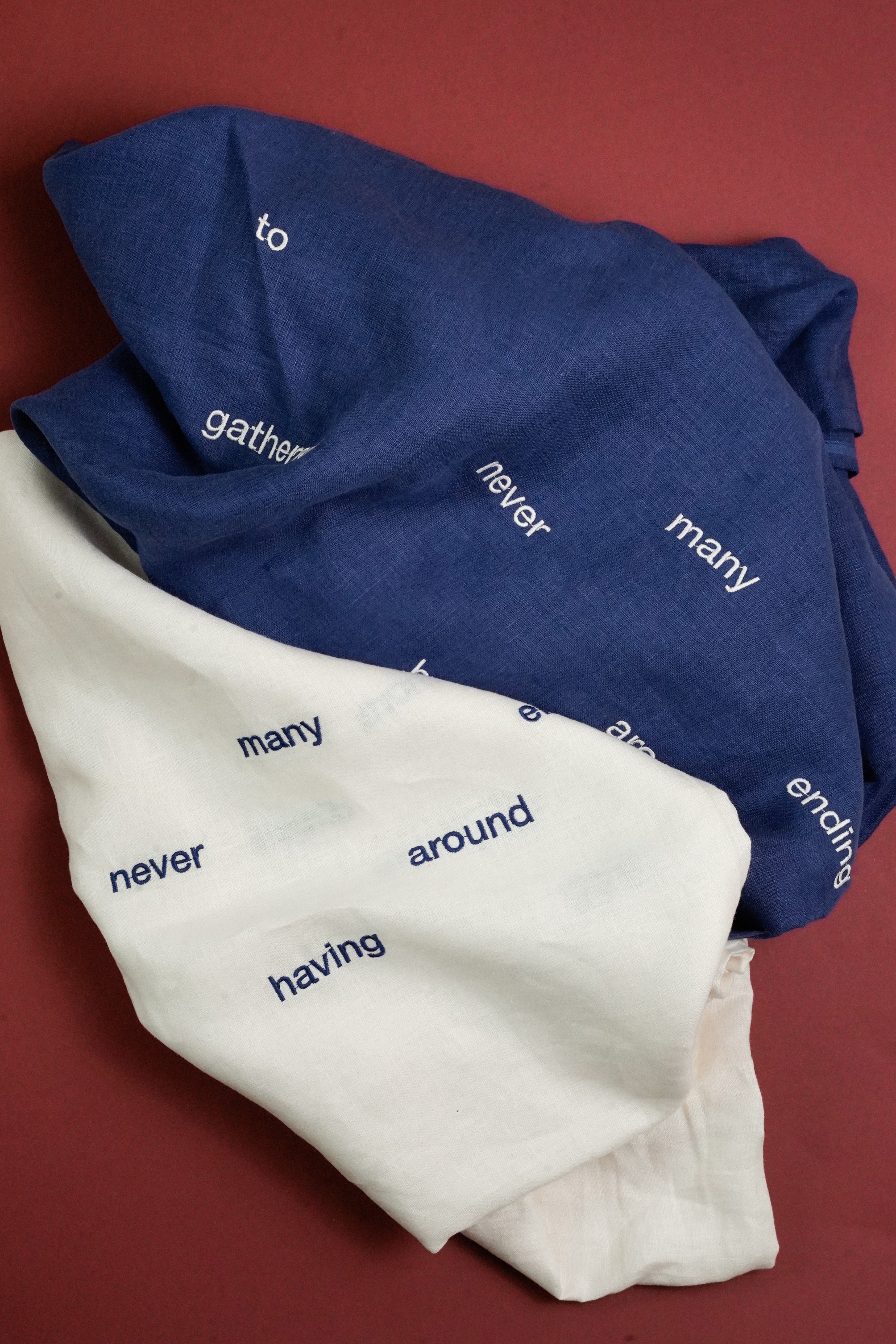 NEVER ENDING Tablecloth